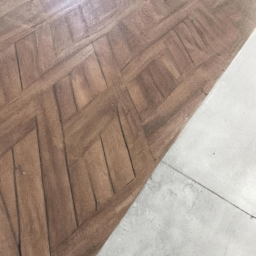 Rénovation parquet : redonnez de l'éclat à votre parquet ancien Lamothe-Landerron